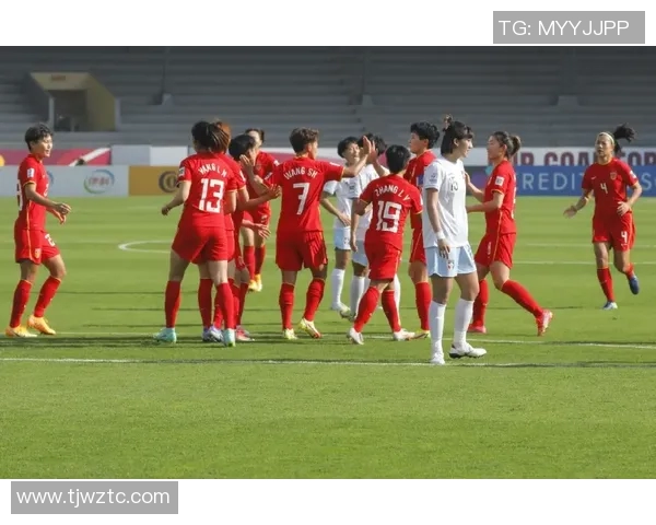 大连女足球星风采全景解析 聚焦本土球员的崛起与荣耀