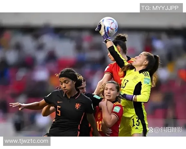 66号球星足球的传奇之路:从少年梦想到全球焦点的崛起