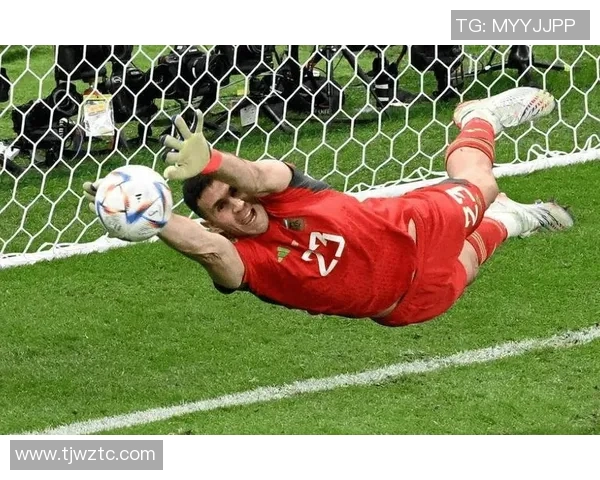 天下足球十大球星排行榜解析 谁才是真正的足坛王者？